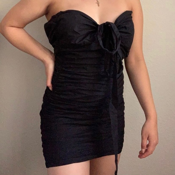 ZARA RUFFLE DRESS - Picture 3 of 3